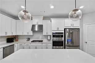 1820 Wellston Dr, Lawrenceville, GA 30043 - Photo 10