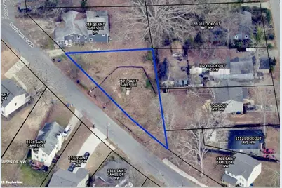 2371 Saint James Drive NW, Atlanta, GA 30318 - Photo 4