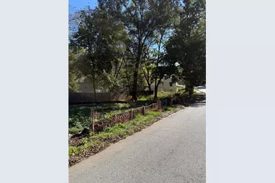 2371 Saint James Drive NW, Atlanta, GA 30318 - Photo 2