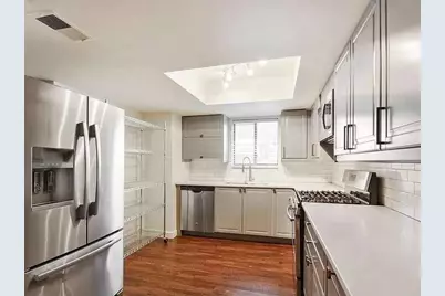 2032 Powers Ferry Trace SE, Marietta, GA 30067 - Photo 2