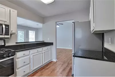 5471 Fox Valley Lane, Stone Mountain, GA 30088 - Photo 10