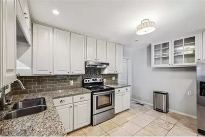 2050 Mercer Avenue, Atlanta, GA 30337 - Photo 10