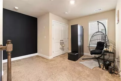 6413 Walnut Way, Union City, GA 30291 - Photo 12