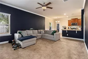 6413 Walnut Way, Union City, GA 30291 - Photo 4