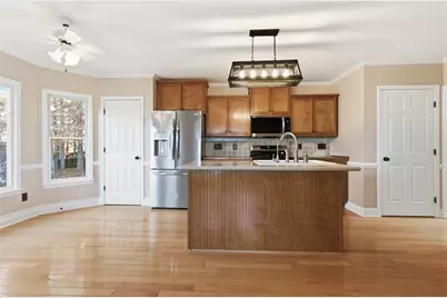 2521 Gabriel Way NW, Kennesaw, GA 30152 - Photo 8