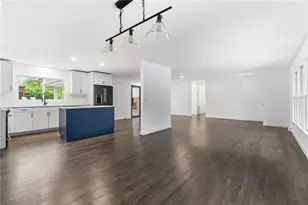 393 Chicopee Dr NE, Marietta, GA 30060 - Photo 10