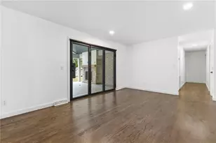 393 Chicopee Dr NE, Marietta, GA 30060 - Photo 12