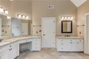 1355 Woodland Lake Dr, Snellville, GA 30078 - Photo 28