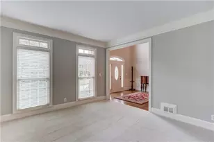 1355 Woodland Lake Dr, Snellville, GA 30078 - Photo 8