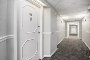 2479 Peachtree Rd NE, Atlanta, GA 30305 - Photo 4