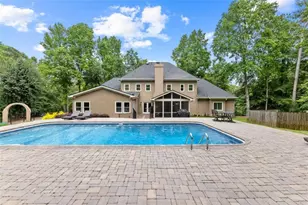 9950 Farmbrook Ln, Johns Creek, GA 30022 - Photo 6