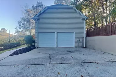 11090 Surrey Park Trail, Duluth, GA 30097 - Photo 16