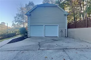 11090 Surrey Park Trail, Duluth, GA 30097 - Photo 16