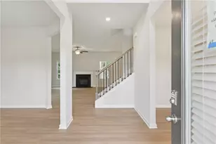 1361 Stephens Vw Dr, Loganville, GA 30052 - Photo 6