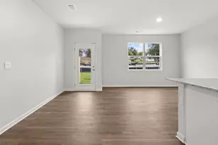 5979 Skylar Dr, Atlanta, GA 30336 - Photo 10