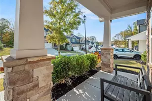 328 Magnolia Dr, Dawsonville, GA 30534 - Photo 4