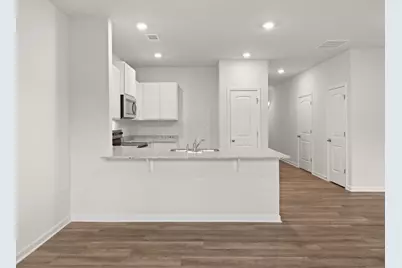 5985 Skylar Drive, Atlanta, GA 30336 - Photo 6