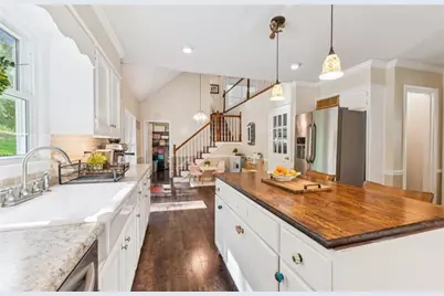 585 Emerald Parkway, Sugar Hill, GA 30518 - Photo 10