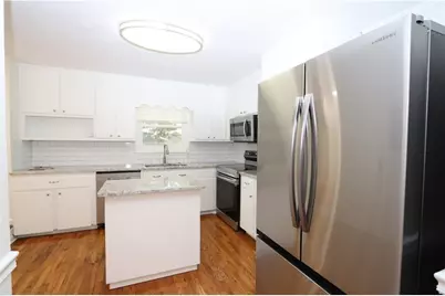 1033 Sandalwood Drive, Lawrenceville, GA 30043 - Photo 8