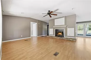 4170 Hurt Bridge Ct, Cumming, GA 30028 - Photo 4