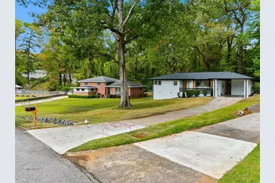 2568 Fontaine Circle, Decatur, GA 30032 - Photo 2