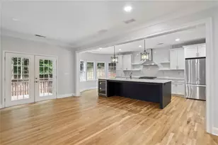 210 Aerie Ct, Sandy Springs, GA 30350 - Photo 6