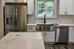 95 Cambridge Dr, Covington, GA 30014 - Photo 12