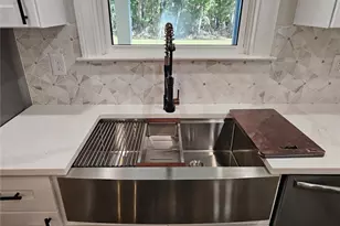 95 Cambridge Dr, Covington, GA 30014 - Photo 6