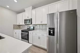 6917 Winchester Pl, Fairburn, GA 30213 - Photo 10