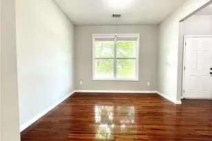 500 Tulip Ln, McDonough, GA 30252 - Photo 2