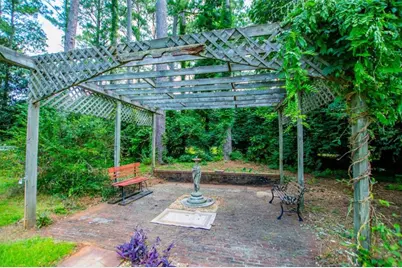 223 N Lakeshore Drive N, Carrollton, GA 30117 - Photo 8