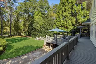 4220 Club Dr NE, Atlanta, GA 30319 - Photo 24