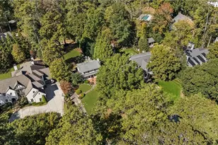 4220 Club Dr NE, Atlanta, GA 30319 - Photo 54