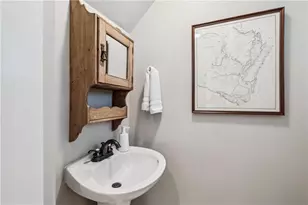 4220 Club Dr NE, Atlanta, GA 30319 - Photo 44