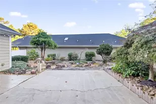 164 Cottage Club Dr, Locust Grove, GA 30248 - Photo 6