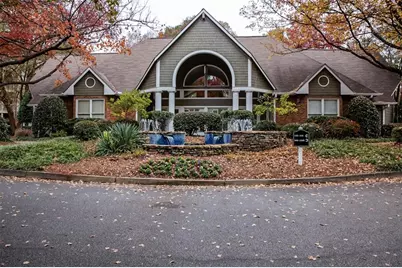 1015 McGill Park Avenue NE, Atlanta, GA 30312 - Photo 2