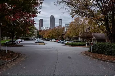 1015 McGill Park Avenue NE, Atlanta, GA 30312 - Photo 2