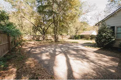 721 Davis Street, Monroe, GA 30655 - Photo 18