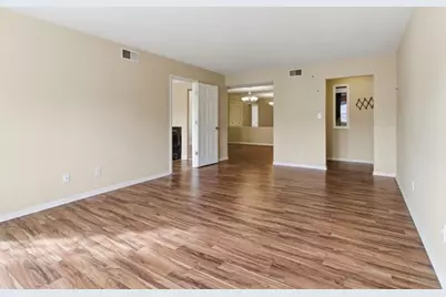 6851 Roswell Road #B15, Sandy Springs, GA 30328 - Photo 12