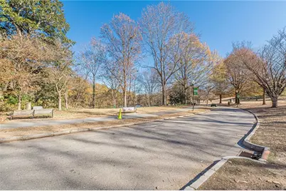 547 Elmwood Drive NE, Atlanta, GA 30306 - Photo 112