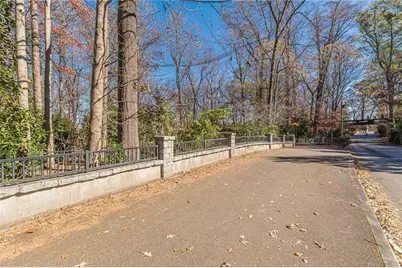 547 Elmwood Drive NE, Atlanta, GA 30306 - Photo 134