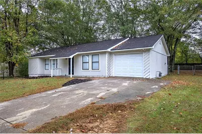 3331 Mustang Drive, Powder Springs, GA 30127 - Photo 2