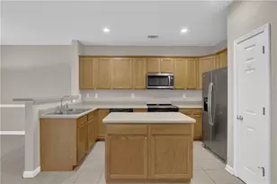 2756 Pierce Brennen Ct, Lawrenceville, GA 30043 - Photo 16