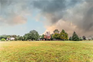 1021 Broughton Ln, Newborn, GA 30056 - Photo 58