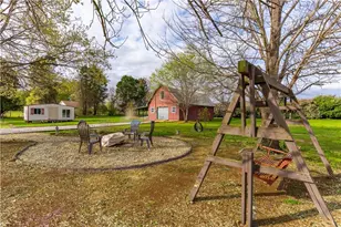 1021 Broughton Ln, Newborn, GA 30056 - Photo 6