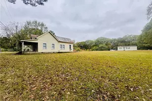 112 Cemetery St, Kingston, GA 30145 - Photo 1