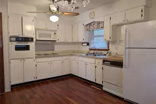 109 7th St, Carrollton, GA 30117 - Photo 4