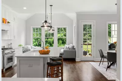 2045 Bellrick Road NW, Atlanta, GA 30318 - Photo 10