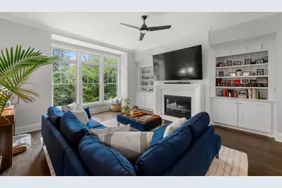 2045 Bellrick Road NW, Atlanta, GA 30318 - Photo 4