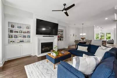 2045 Bellrick Road NW, Atlanta, GA 30318 - Photo 6